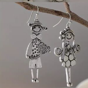 Creative Retro Minimalist Couple Character Metal Earrings